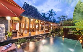 Roumantic Villa Bunutan